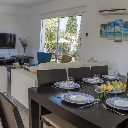 Oasis By Ezoria 코럴베이