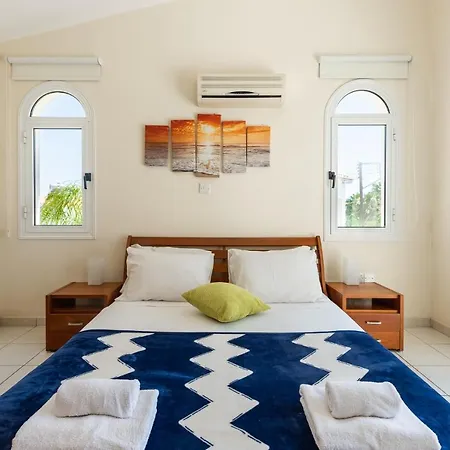 Oasis By Ezoria Villa *