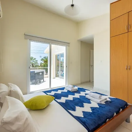 Oasis By Ezoria * קורל ביי