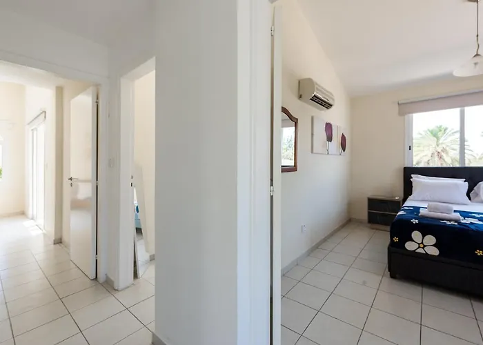 Oasis By Ezoria Vilă